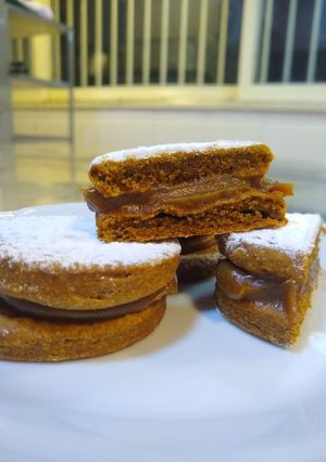 Una foto de Alfajor carrot cake