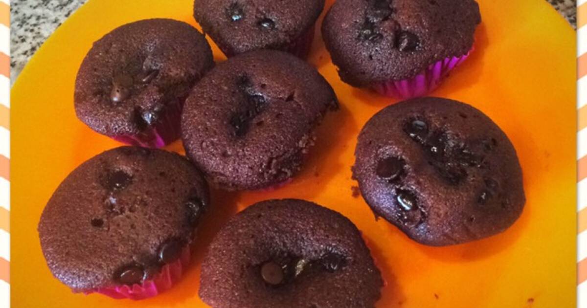 Muffin de chocolate fácil de nesquik con chispas de chocolate! Receta