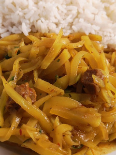 Una foto de Olluquitos con carne