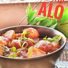 A picture of Memoni khathey aloo.