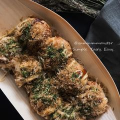 A picture of Takoyaki.