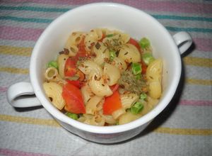 Una foto de Fideos coditos primavera One Pot Pasta