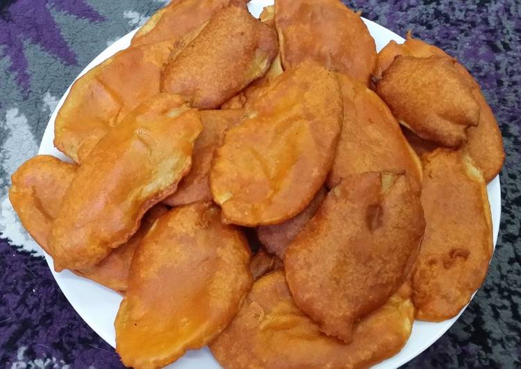 Simple Way to Make Homemade Hyderabadi Aaloo Bhajiye