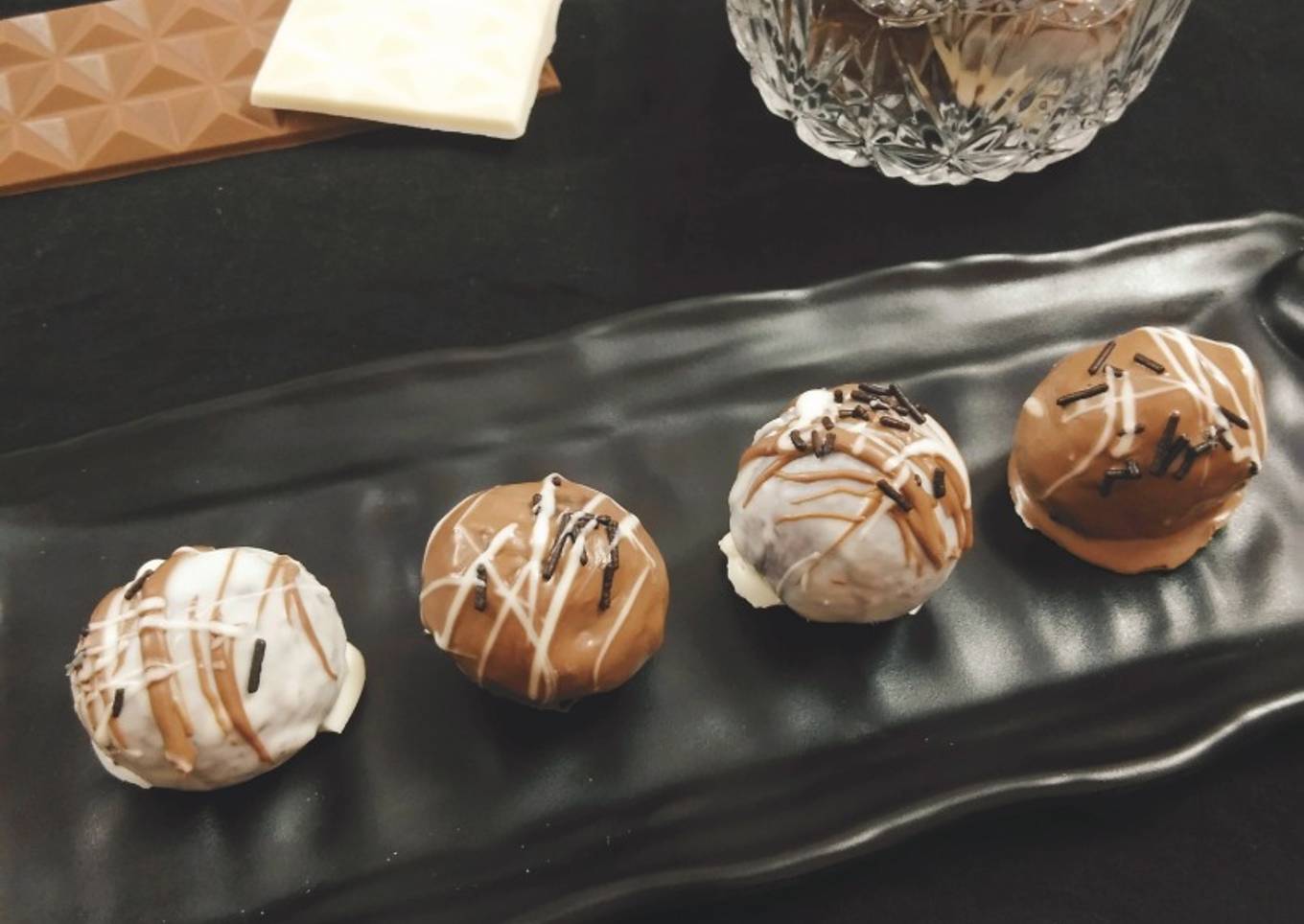 Choco cake pops