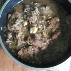 Una foto de Bifes a la criolla (con poca sal)