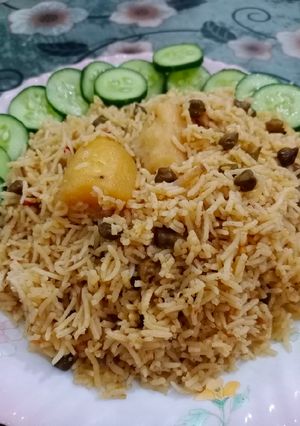 A picture of Choliya chawal.