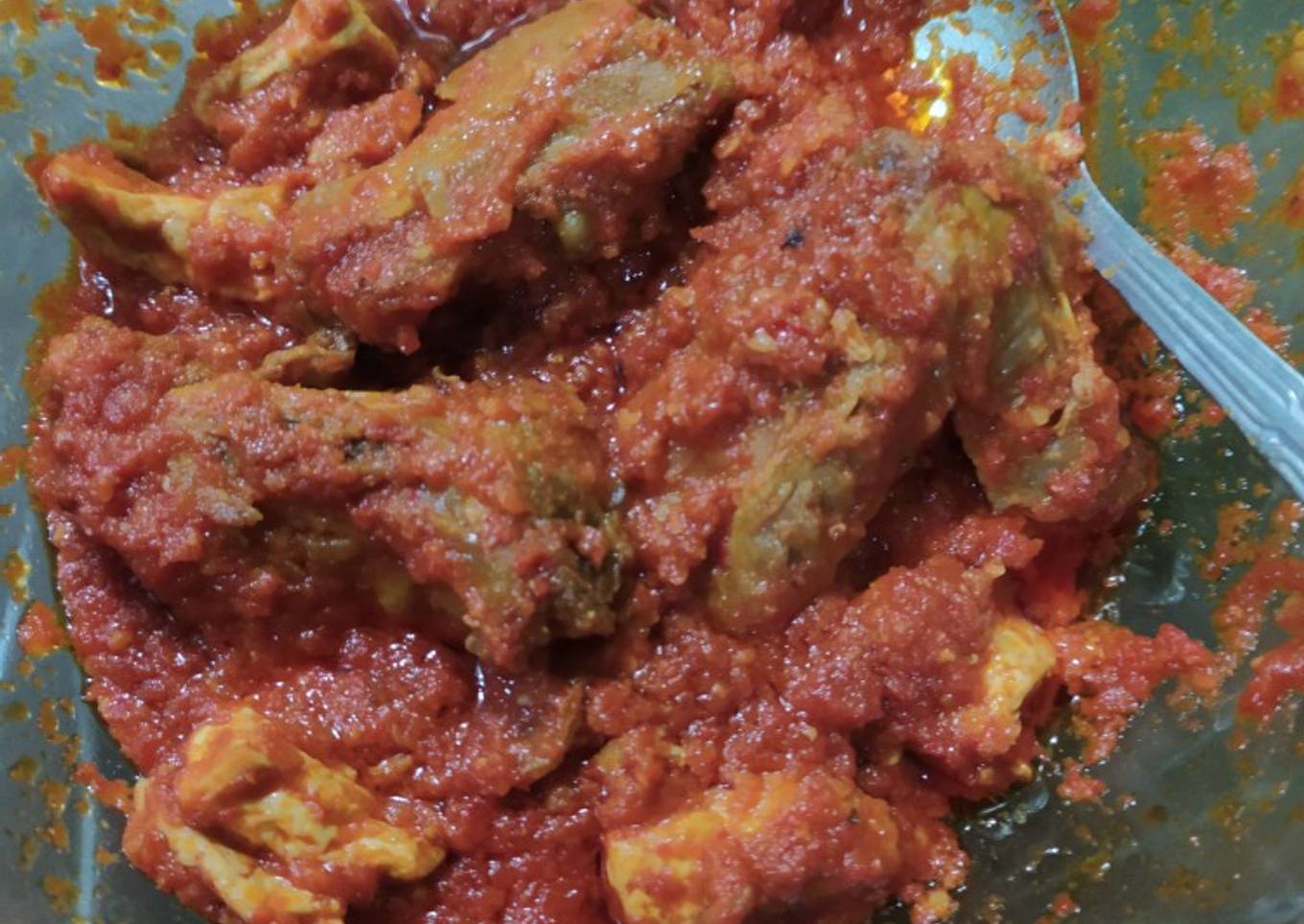 Ayam dan tahu bumbu balado