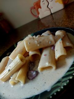 Foto de Rigatoni as cinzas