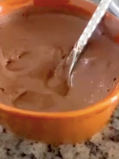 Una foto de Mousse de chocolate vegana