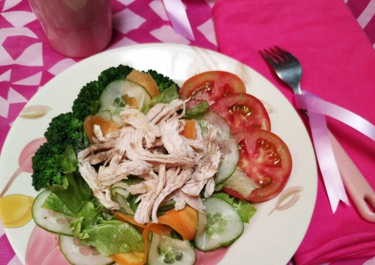 Resep Chicken Vegetable Salad 🍅🥒🥦 Menggugah Selera