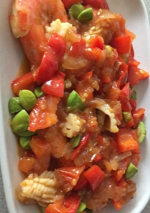 A picture of Masak Cumi udang dengan petai sauce Asam Manis.