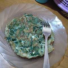 รูปของ Dadar telur isi kentang untuk diet
