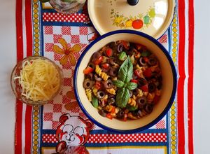Una foto de Tirabuzones caprese "one pot pasta" 🍝 🇮🇹 🍝 🇮🇹 🍝 🇮🇹 🍝