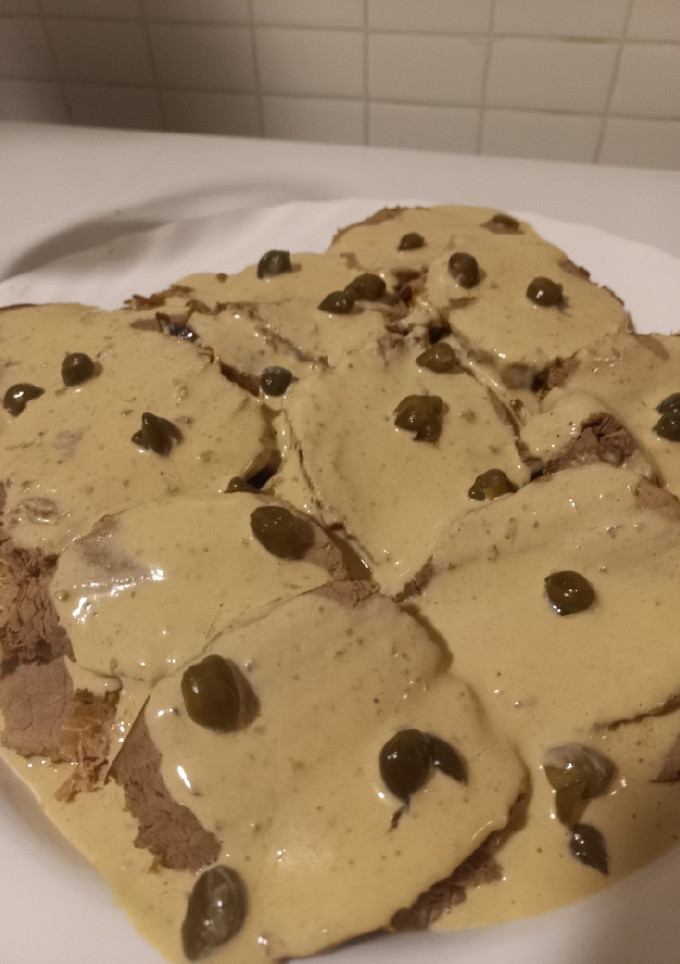 Una foto de Vitel toné