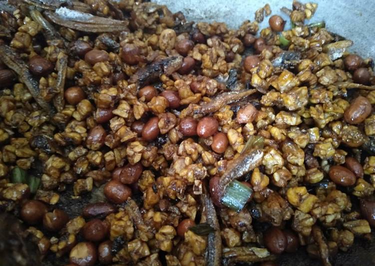 Bahan pelengkap Nasi liwet / Nasi Kuning 🖤
