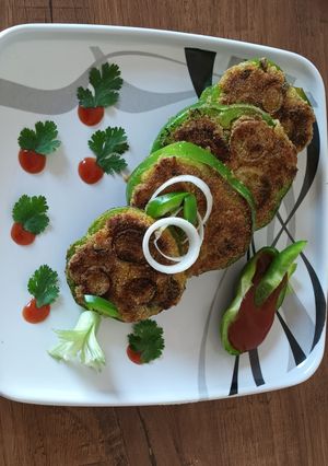 સ્ટફ કેપ્સીકમ રીંગ (Stuffed Capsicum Rings Recipe In Gujarati) રેસીપી મુખ્ય ફોટો