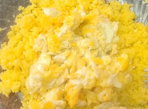 Foto de Cuscuz com ovo mexido 🥚🌽