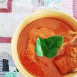 Gulai ayam khas padang