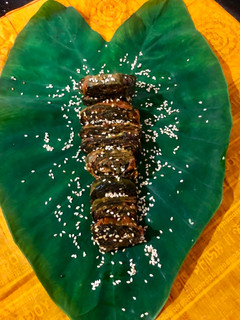अळूवडी (aluvadi recipe in marathi) रेसिपी चे मुख्य फोटो