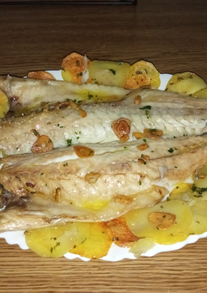 Una foto de Lubina al horno