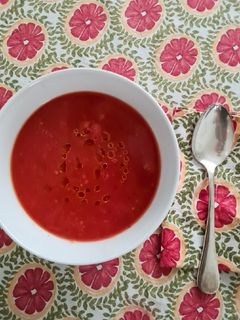 Una foto de Sopa de tomate rápida