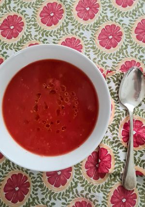 Una foto de Sopa de tomate rápida