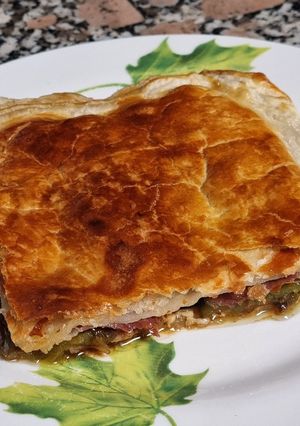 Una foto de Empanada de serranito