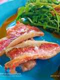 Salmonete con Tomatito kumato y rúcula