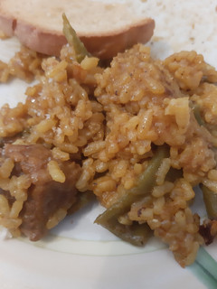 Una foto de Paella de magra, costilla y espárragos