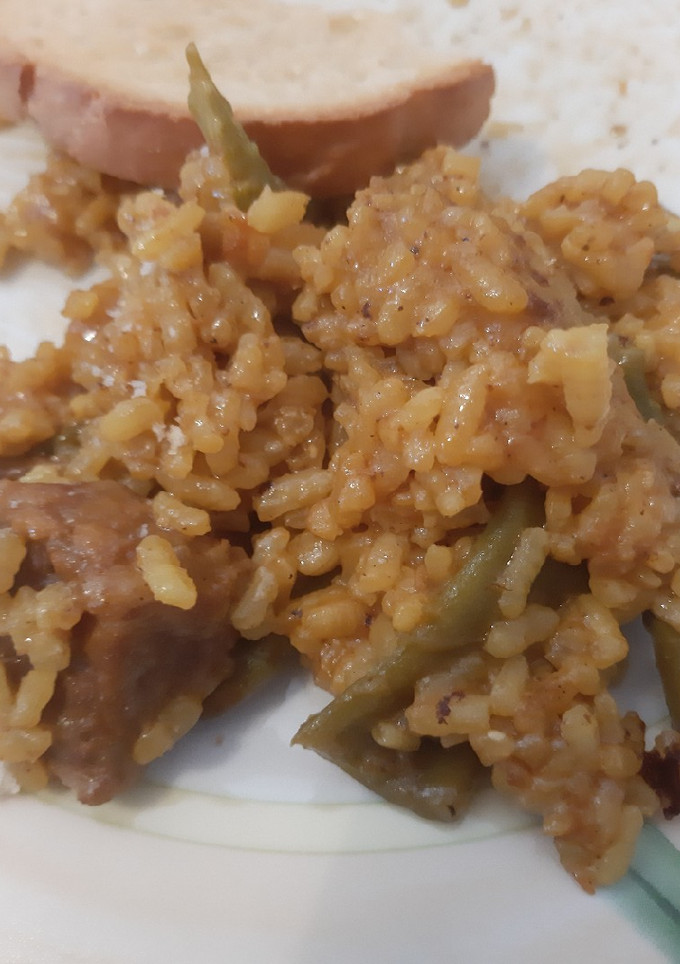 Una foto de Paella de magra, costilla y espárragos