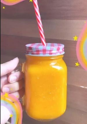मैंगो स्मूदी (Mango Smoothie recipe in Hindi) रेसिपी मुख्य फोटो