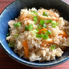 A picture of Carrot & Chikuwa Takikomi Gohan.