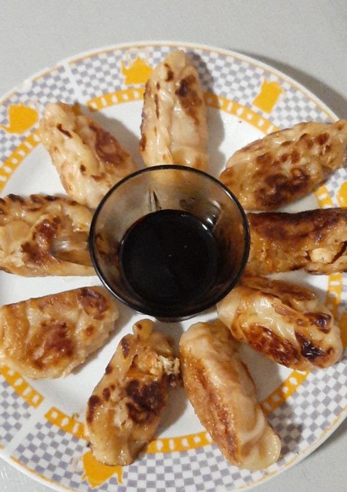 Una foto de Gyozas de langostino y soja