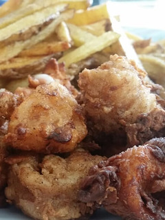 Una foto de Calamares y Camarones rebozados