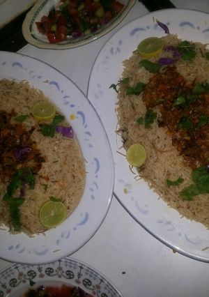 صورة لوصفة رز بالشعريه مع كشنه