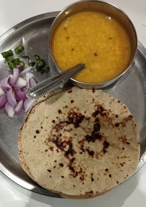 उड़द की दाल (Urad ki dal recipe in hindi) रेसिपी मुख्य फोटो