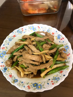 肉絲炒杏鮑菇與醜豆(粉豆) 的食譜成品照片