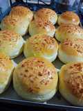 Pan de Hamburguesa con Toque de Queso (Opcional)