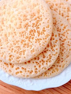 Hình của món 🌱 Baghrir - Bánh Crepe Ngàn Lỗ Ma Rốc 🇲🇦.