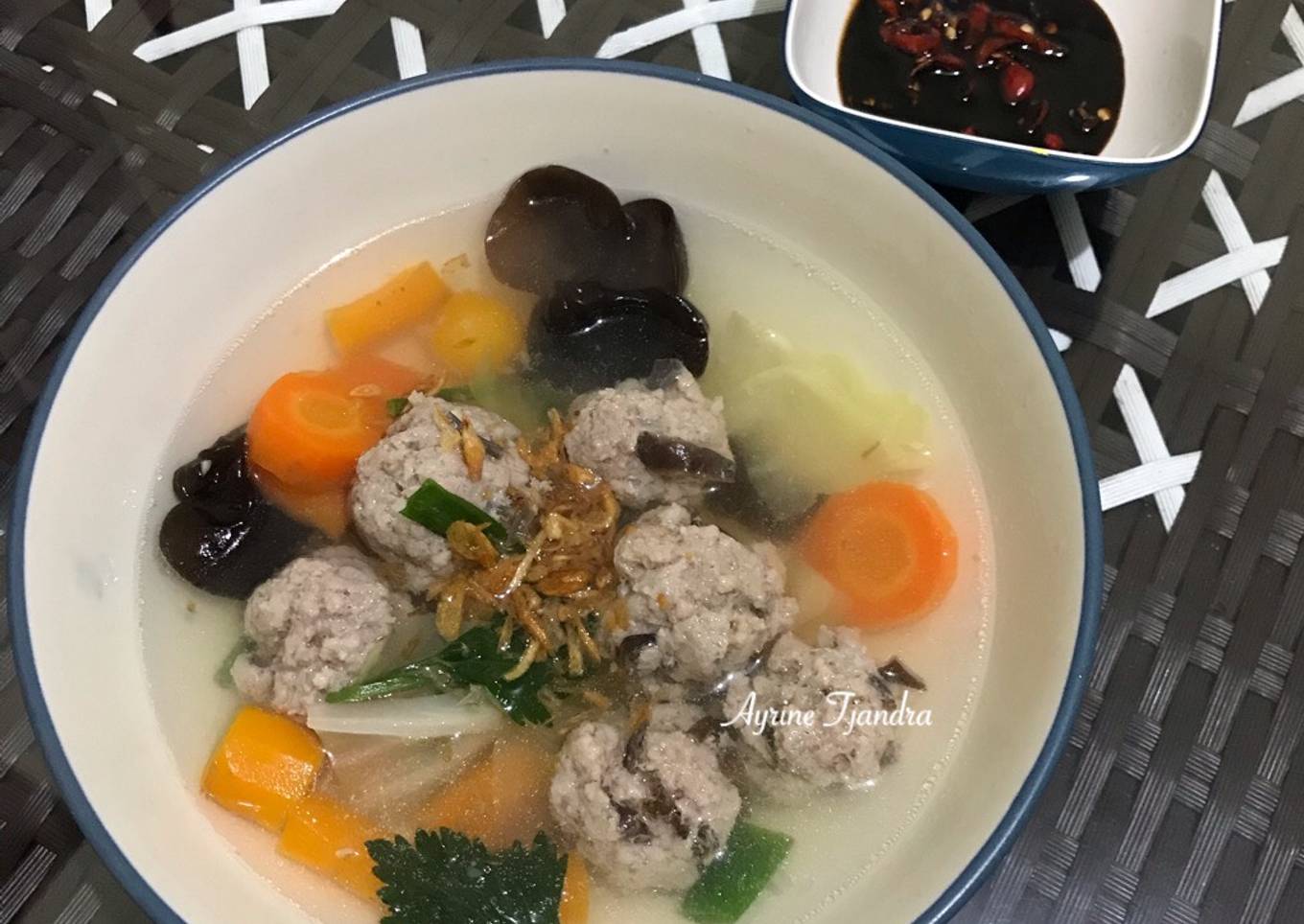 Sop/sup baso babi giling