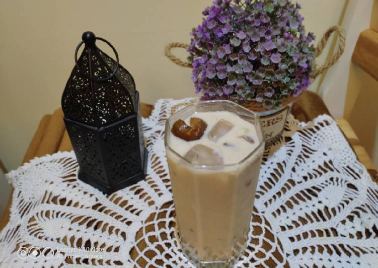 Arabian Dates Milk Cocktail