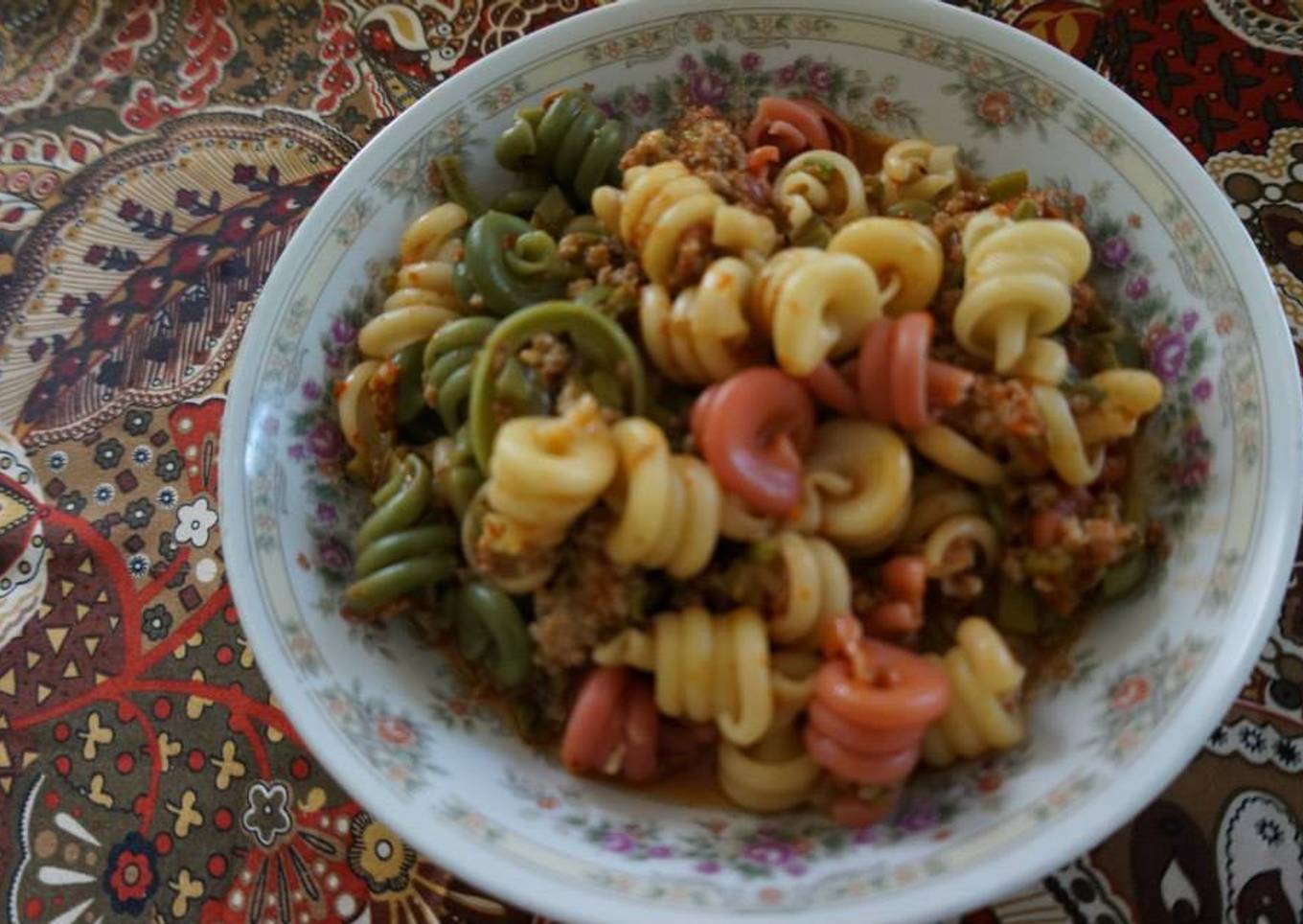 Pasta con picadillo mexicano