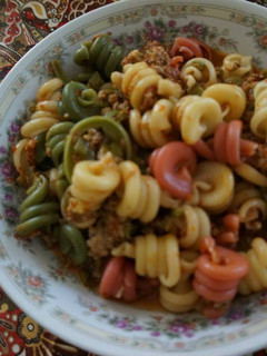 Una foto de Pasta con picadillo mexicano