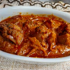 A picture of Stuffed onion masala.