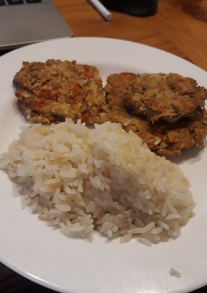 Una foto de Hamburguesas de atún y avena