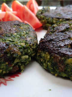 Una foto de Hamburguesas de espinaca y soja texturizada