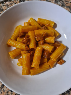 Una foto de Macarrones con chorizo muy fácil