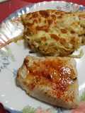 Merluza a la plancha con repollo gratinado