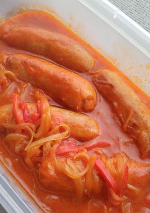 Una foto de Chorizos a la pomarola