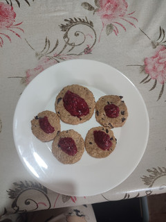 Una foto de Galletas de avena y chips de chocolate 🍫